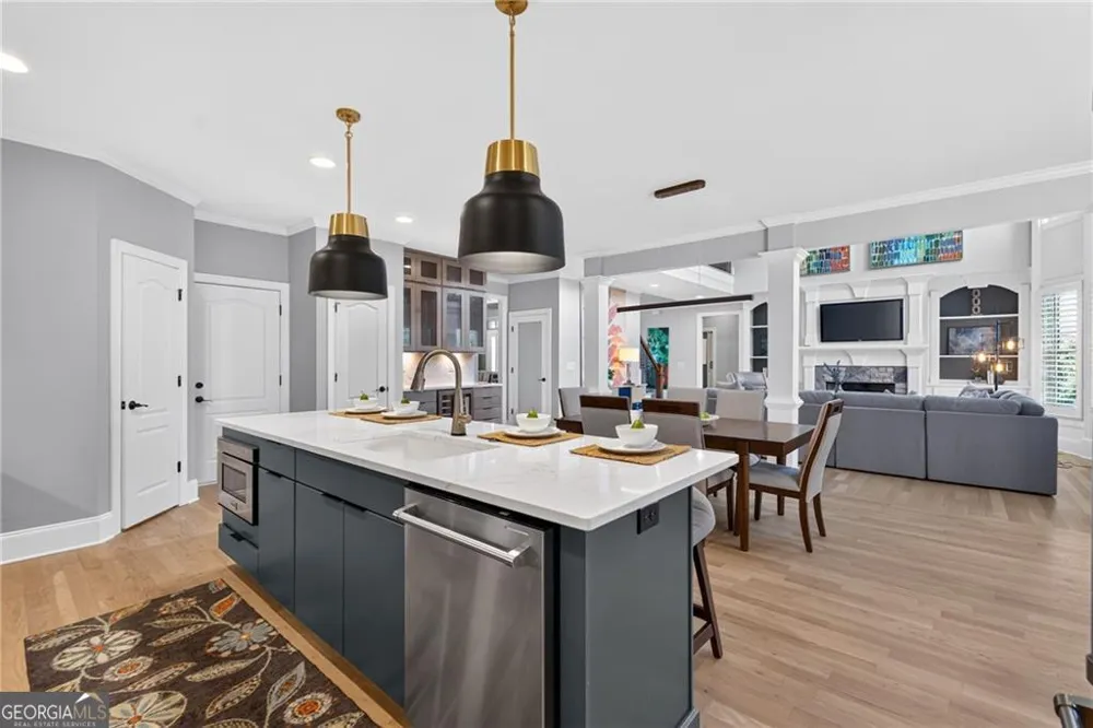 4526 Meadowland WAY Flowery Branch, GA 30542