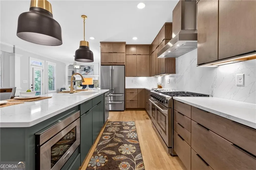 4526 Meadowland WAY Flowery Branch, GA 30542