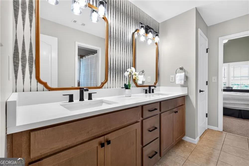 4526 Meadowland WAY Flowery Branch, GA 30542