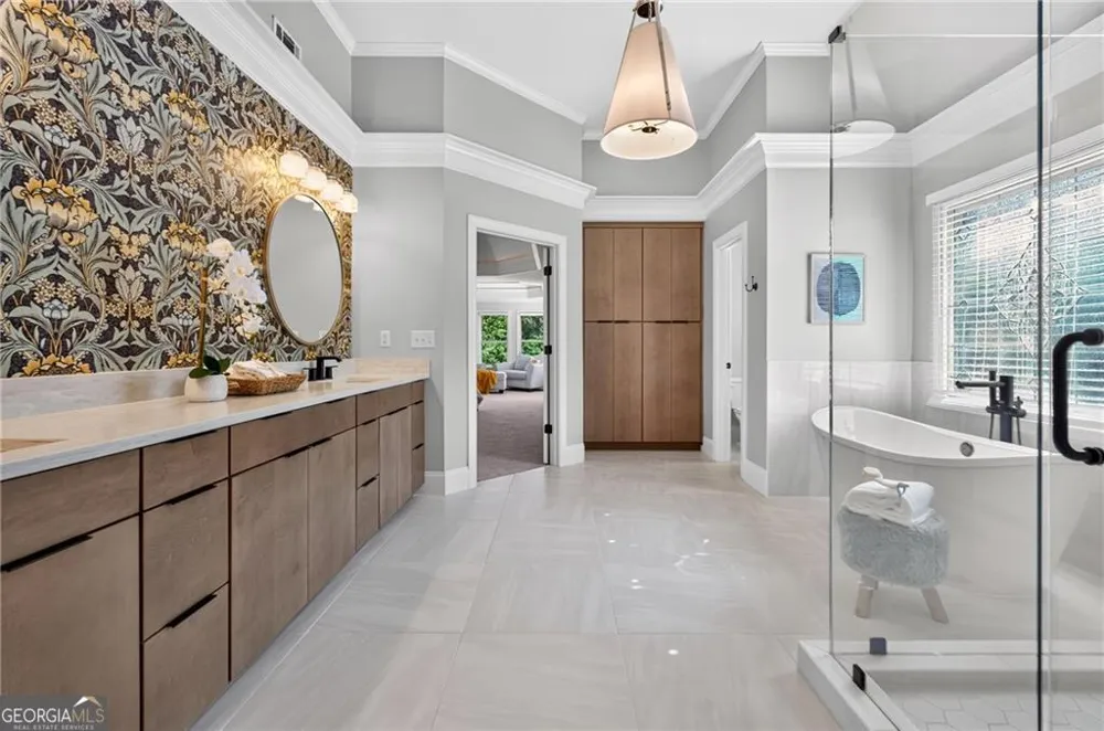 4526 Meadowland WAY Flowery Branch, GA 30542