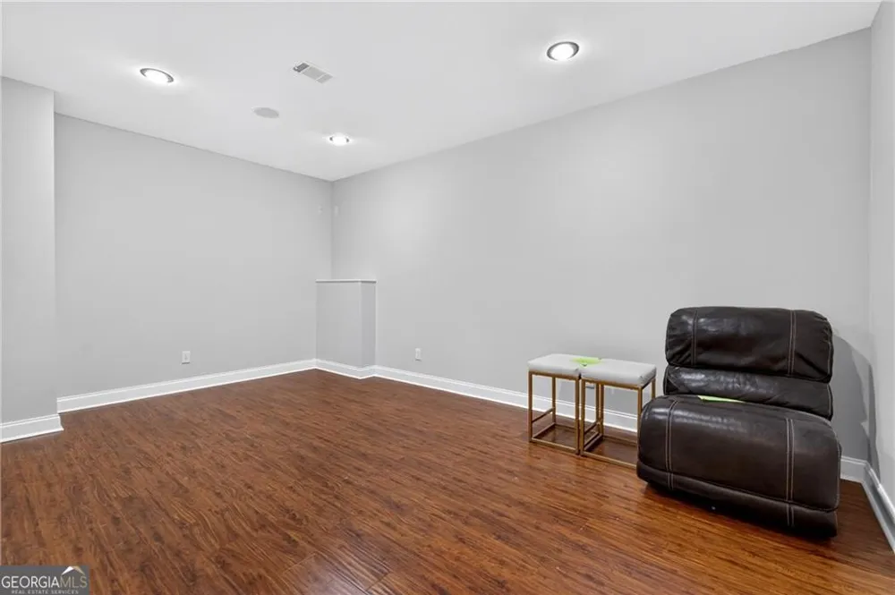 4526 Meadowland WAY Flowery Branch, GA 30542