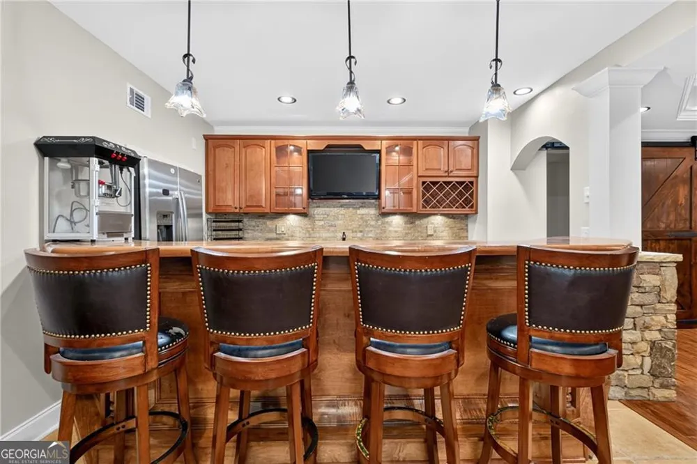 4526 Meadowland WAY Flowery Branch, GA 30542