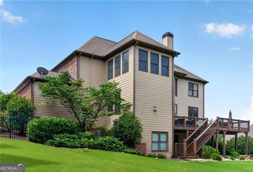 4526 Meadowland WAY Flowery Branch, GA 30542