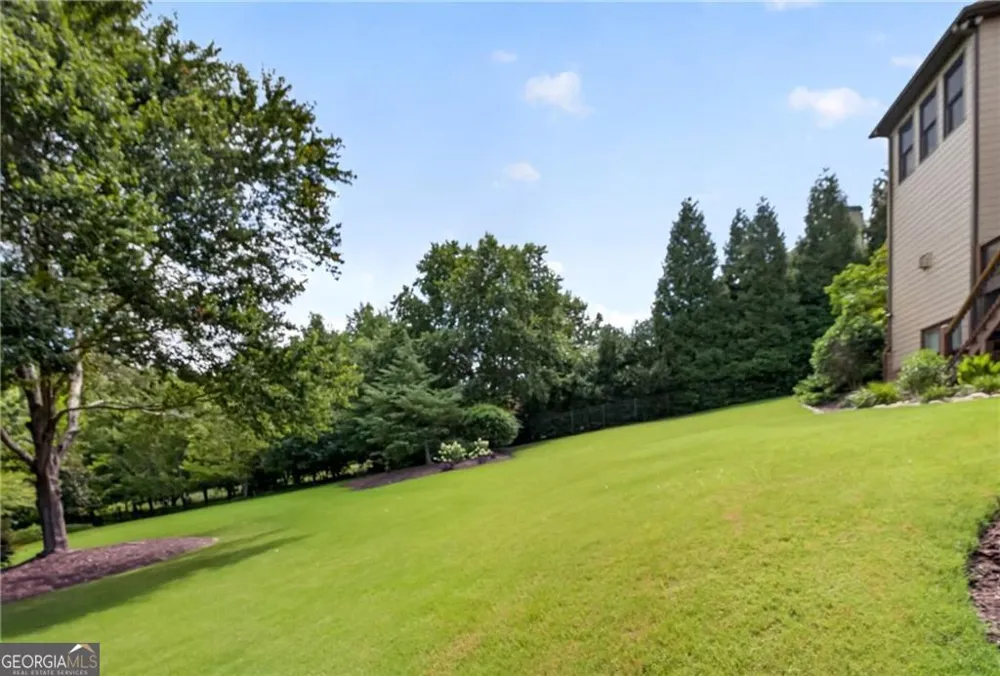 4526 Meadowland WAY Flowery Branch, GA 30542