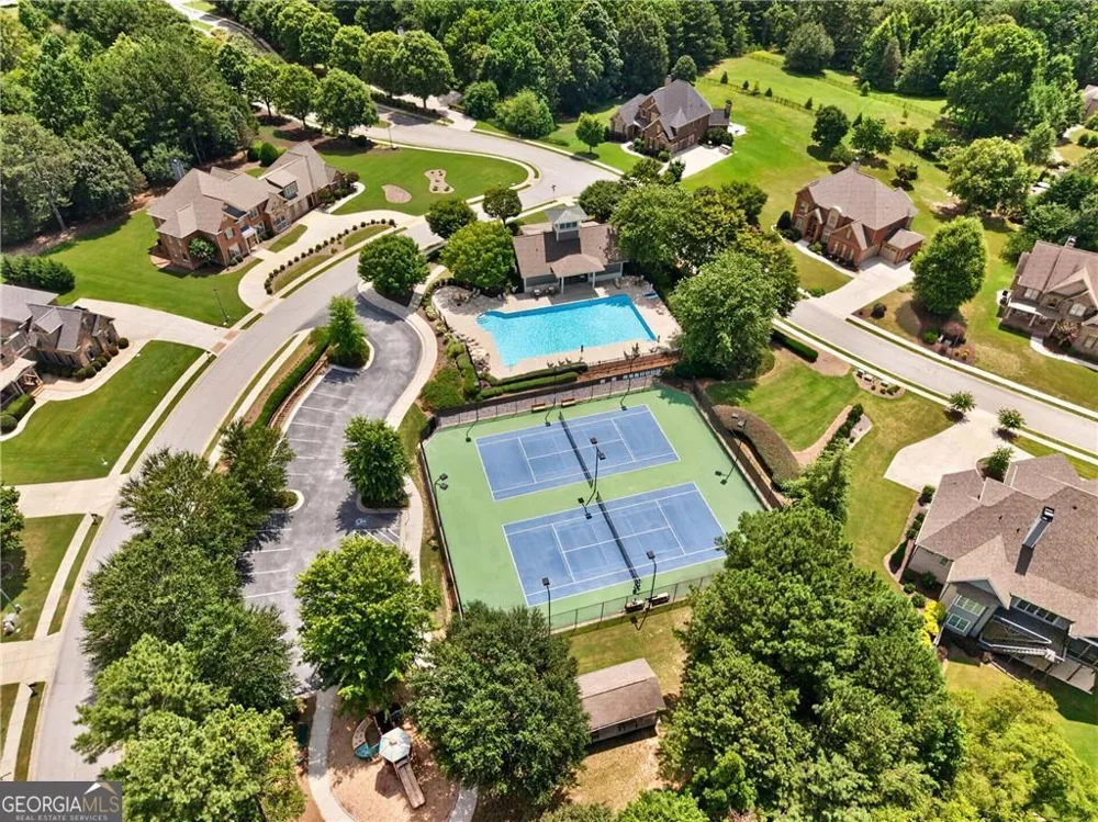4526 Meadowland WAY Flowery Branch, GA 30542
