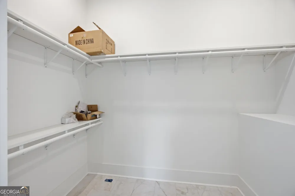 358 Thomas RD Fort Oglethorpe, GA 30742