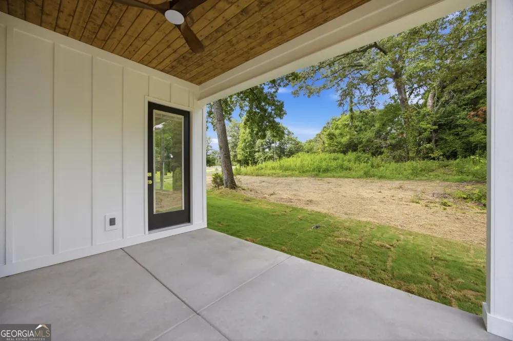 358 Thomas RD Fort Oglethorpe, GA 30742