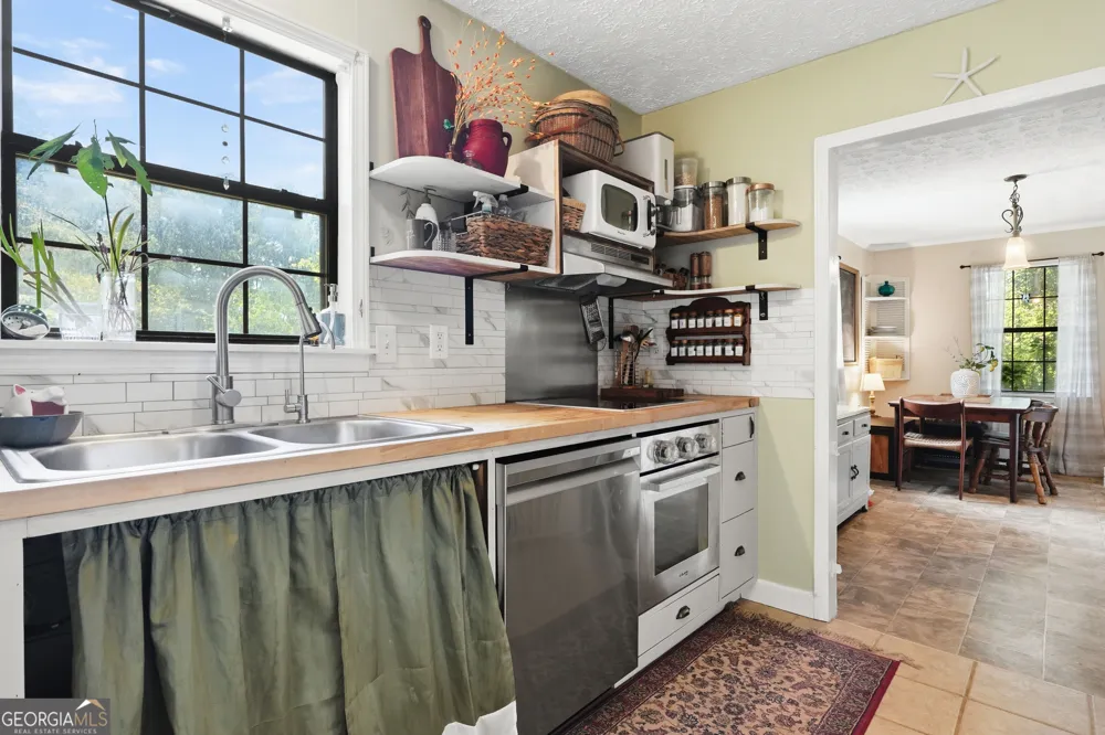 80 Belair DR Stockbridge, GA 30281