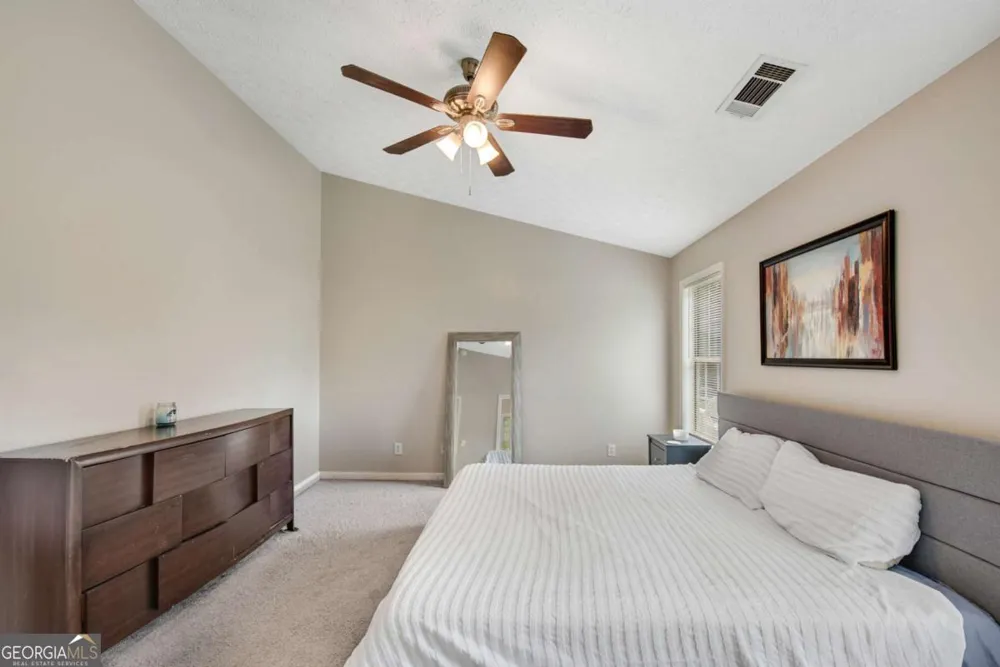217 Crestworth XING Powder Springs, GA 30127