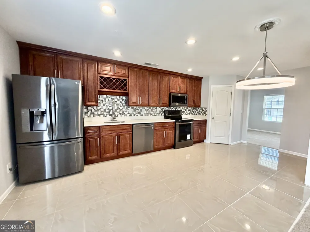 964 Compass DR Bethlehem, GA 30620