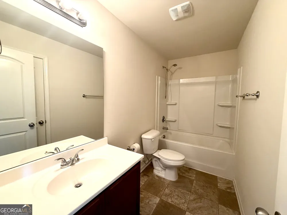 964 Compass DR Bethlehem, GA 30620