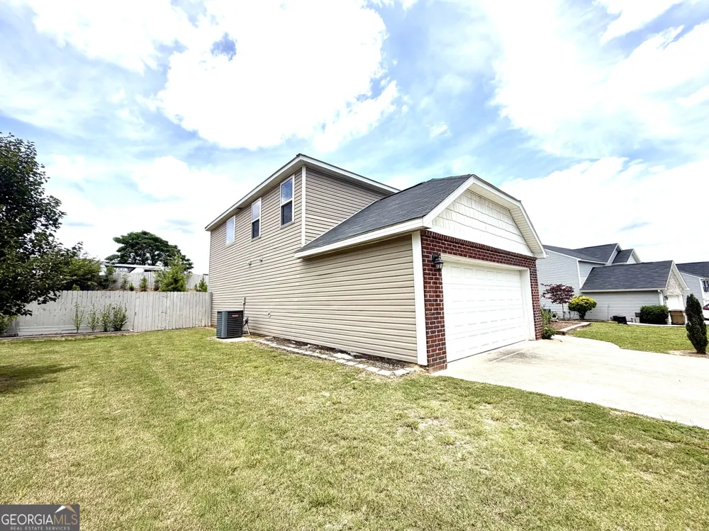 964 Compass DR Bethlehem, GA 30620
