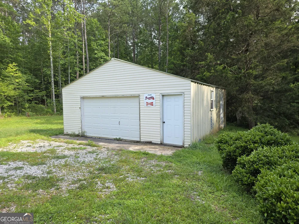 71 Frances White RD Buchanan, GA 30113