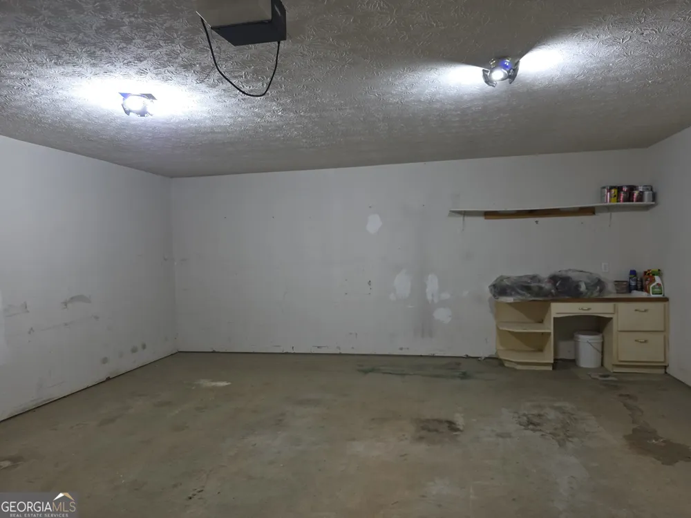 71 Frances White RD Buchanan, GA 30113