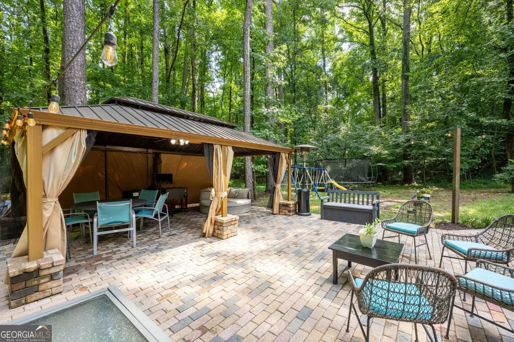 5363 Thornapple LN NW Acworth, GA 30101