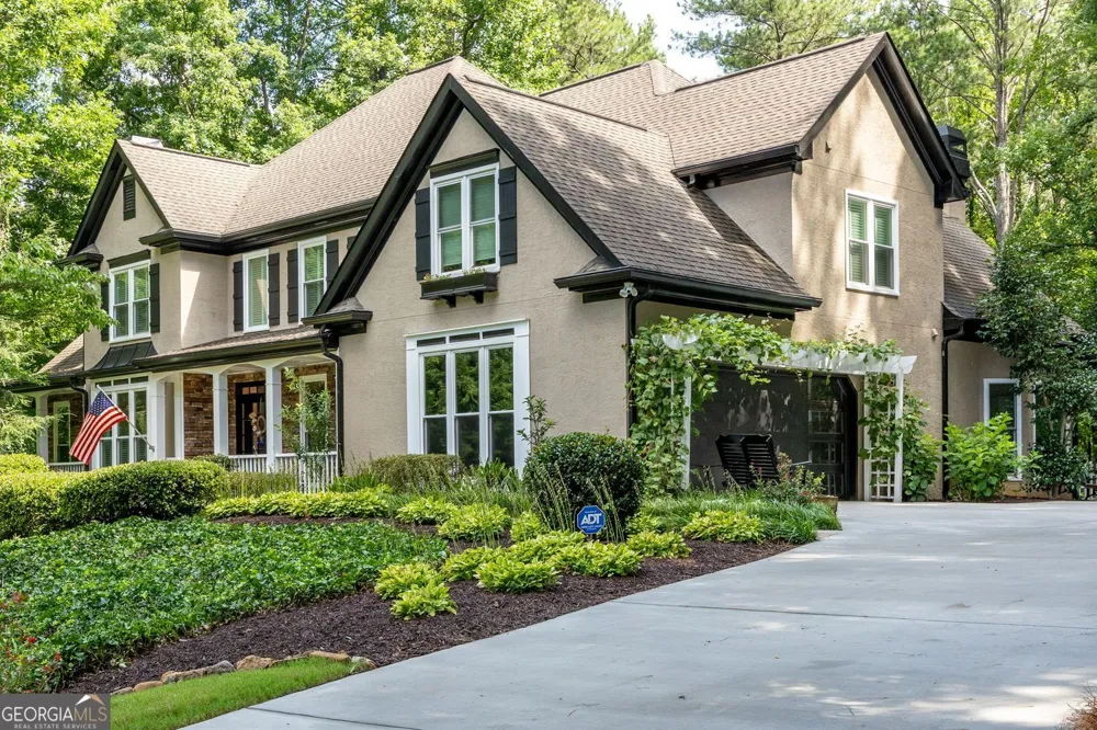 5363 Thornapple LN NW Acworth, GA 30101