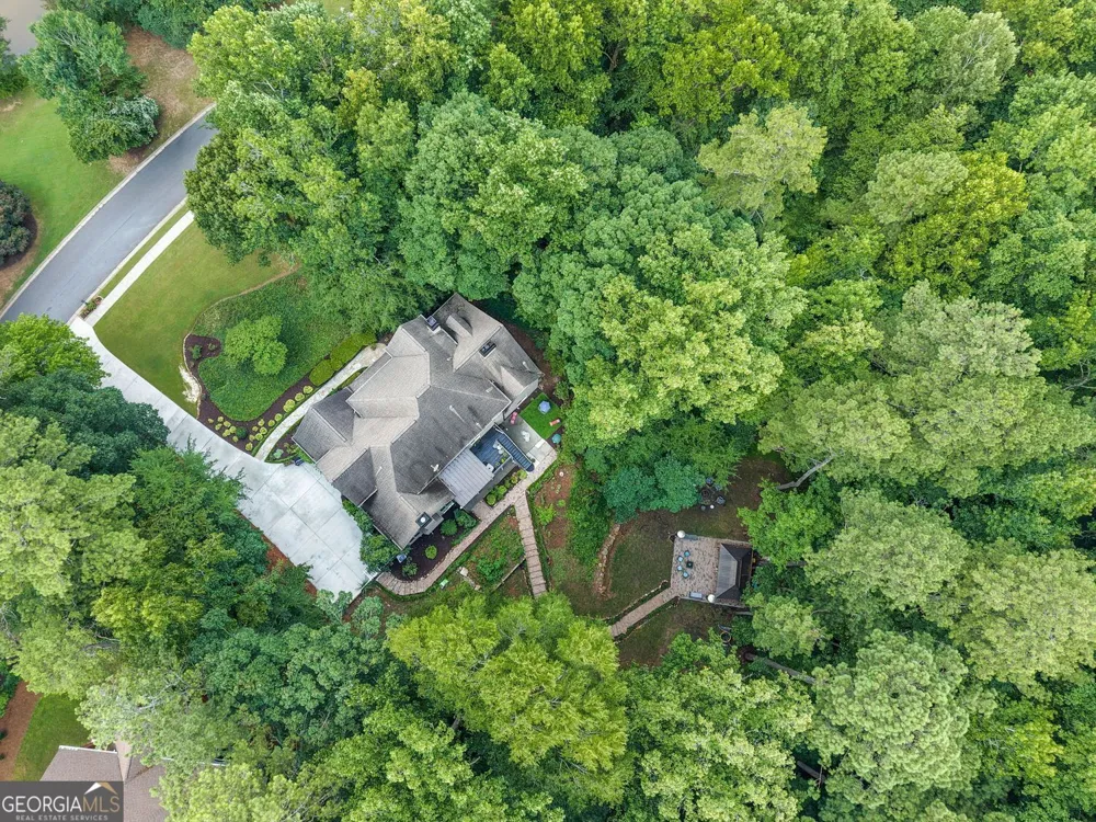 5363 Thornapple LN NW Acworth, GA 30101