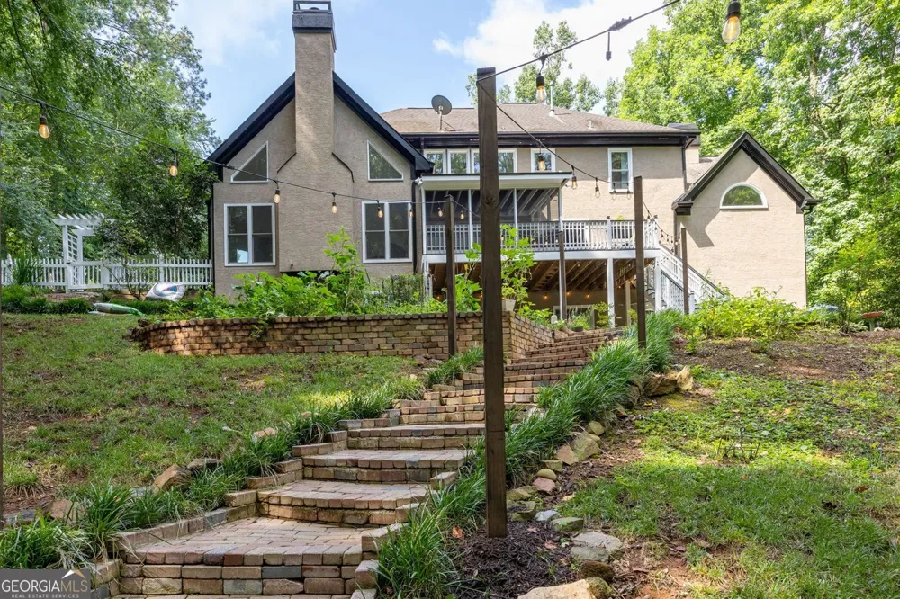 5363 Thornapple LN NW Acworth, GA 30101