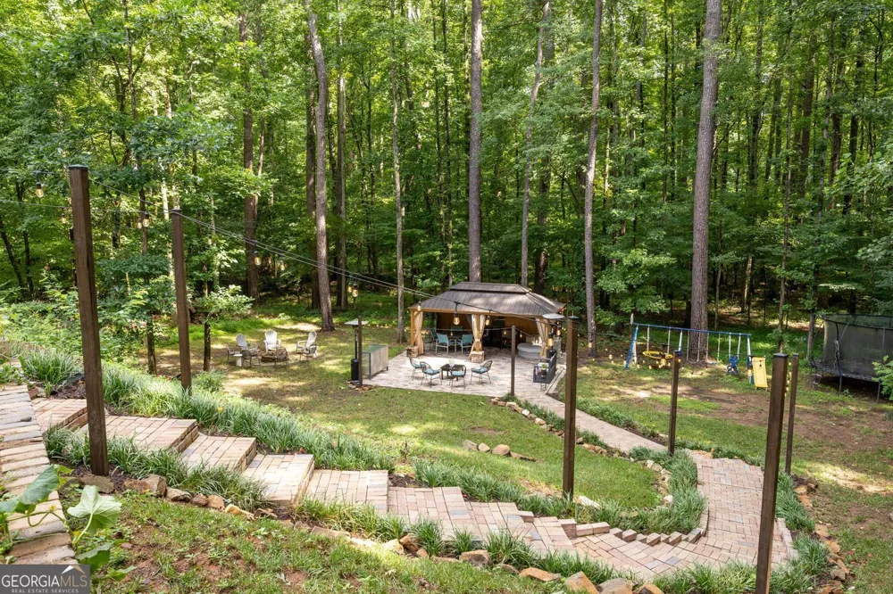 5363 Thornapple LN NW Acworth, GA 30101