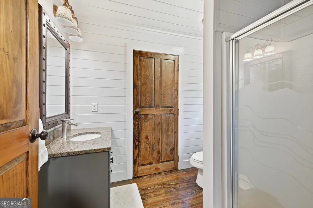 6174 Crow Creek RD Lakemont, GA 30552