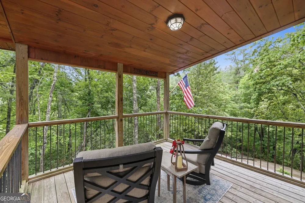 6174 Crow Creek RD Lakemont, GA 30552