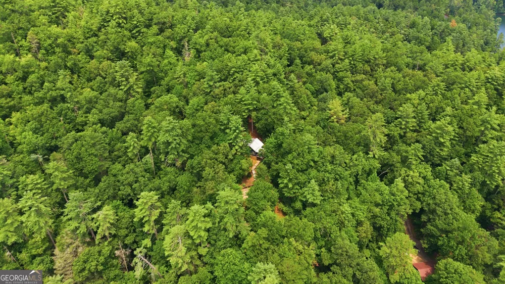 6174 Crow Creek RD Lakemont, GA 30552
