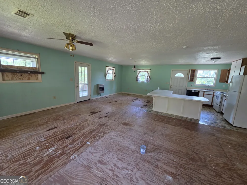 536 SUBSTATION RD Cedartown, GA 30125
