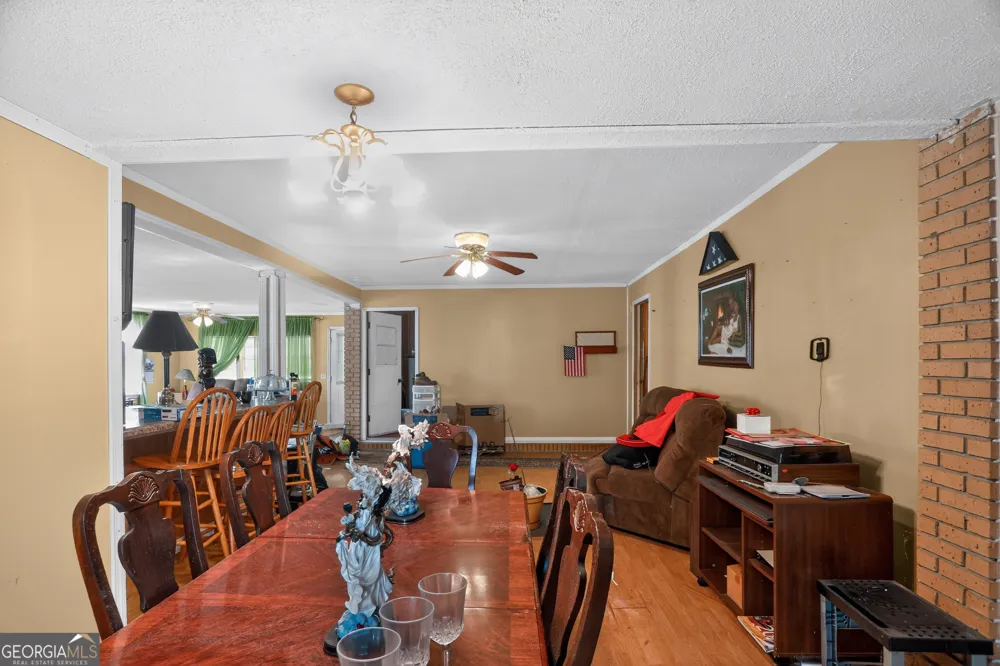 1013 Broxton HWY Fitzgerald, GA 31750