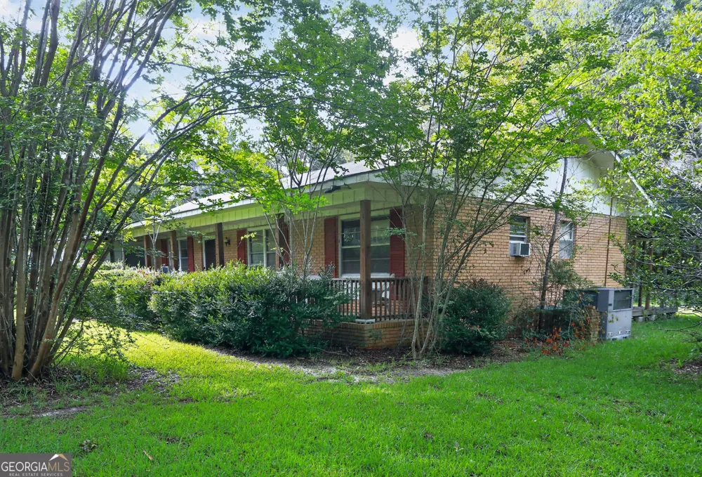1013 Broxton HWY Fitzgerald, GA 31750