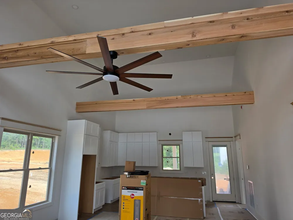 302 Thomas RD Fort Oglethorpe, GA 30742