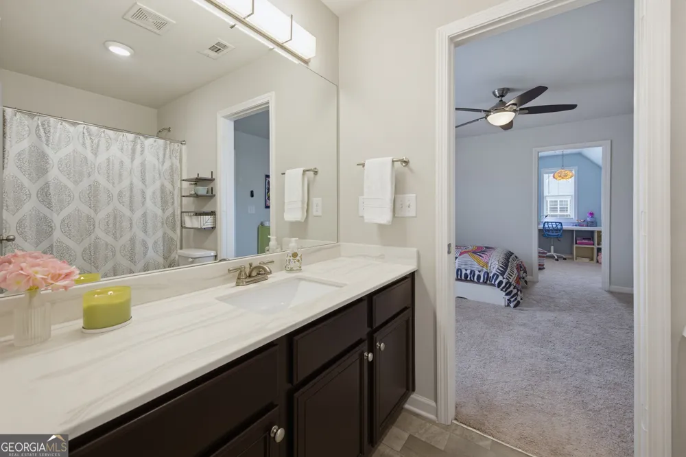 5115 Park Haven DR Flowery Branch, GA 30542