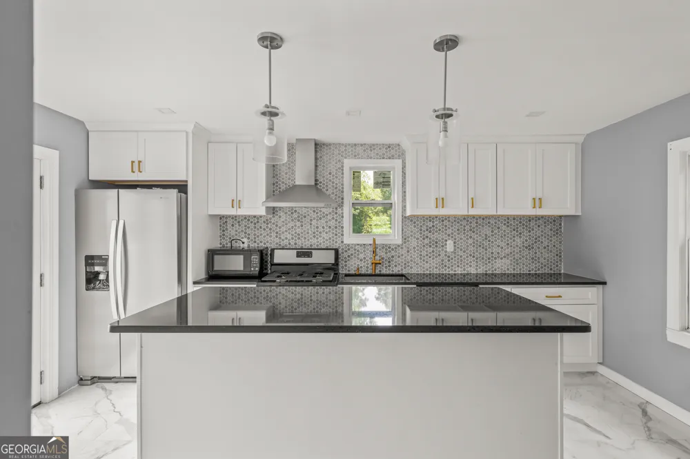 1053 Blount PL East Point, GA 30344