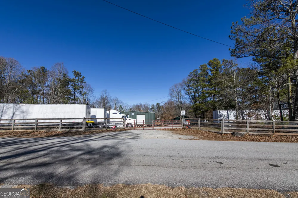 200 Heath RD Carrollton, GA 30116