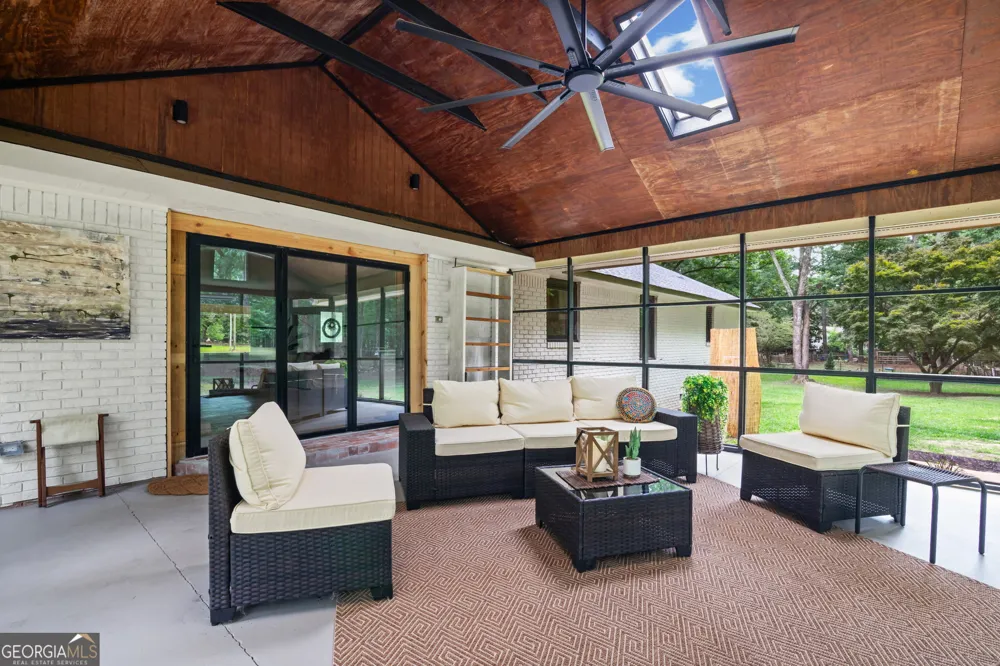 183 Goodwyn RD Newnan, GA 30263
