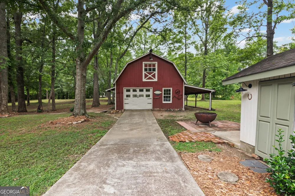 183 Goodwyn RD Newnan, GA 30263