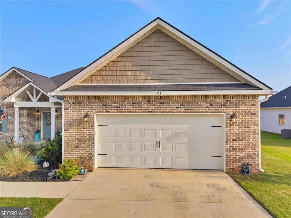 101 Raspberry TRL Perry, GA 31069