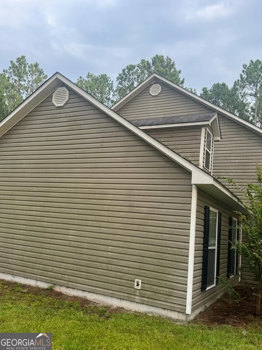 5391 Futch RD Hahira, GA 31632