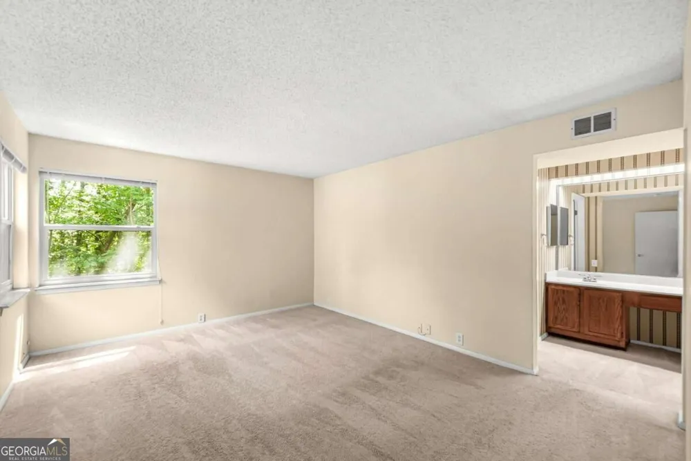 14 Dunwoody Springs DR Sandy Springs, GA 30328