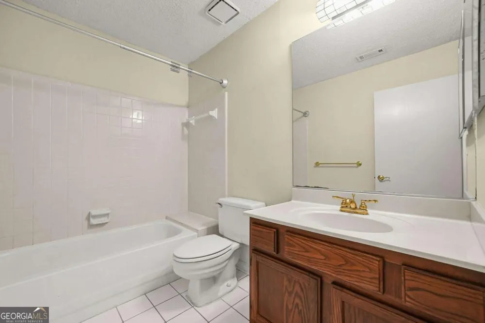 14 Dunwoody Springs DR Sandy Springs, GA 30328