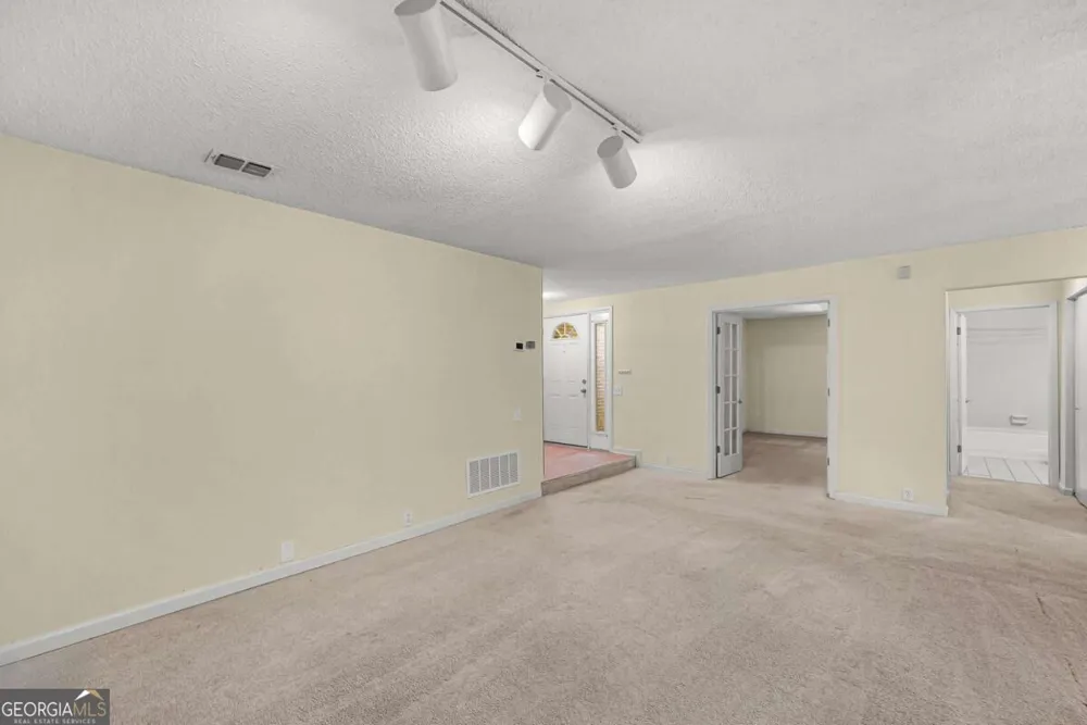 14 Dunwoody Springs DR Sandy Springs, GA 30328