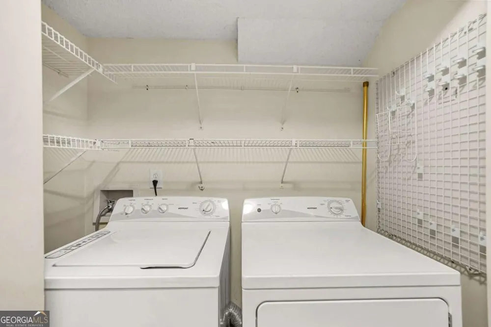 14 Dunwoody Springs DR Sandy Springs, GA 30328