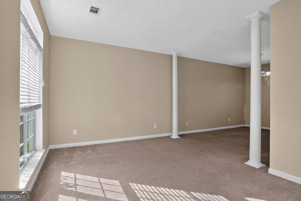 6065 Shadow Lake VW Lithonia, GA 30058