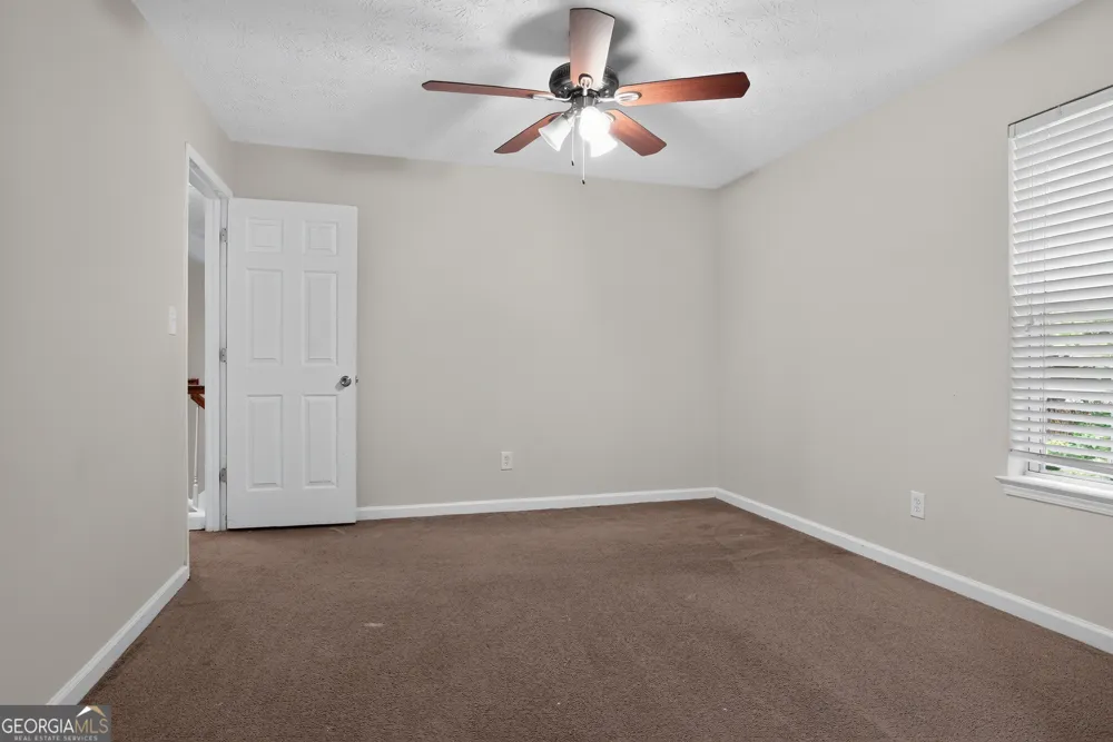 6065 Shadow Lake VW Lithonia, GA 30058