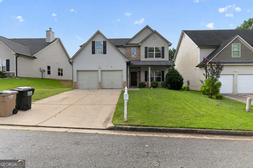 354 Shady GLN Dallas, GA 30132