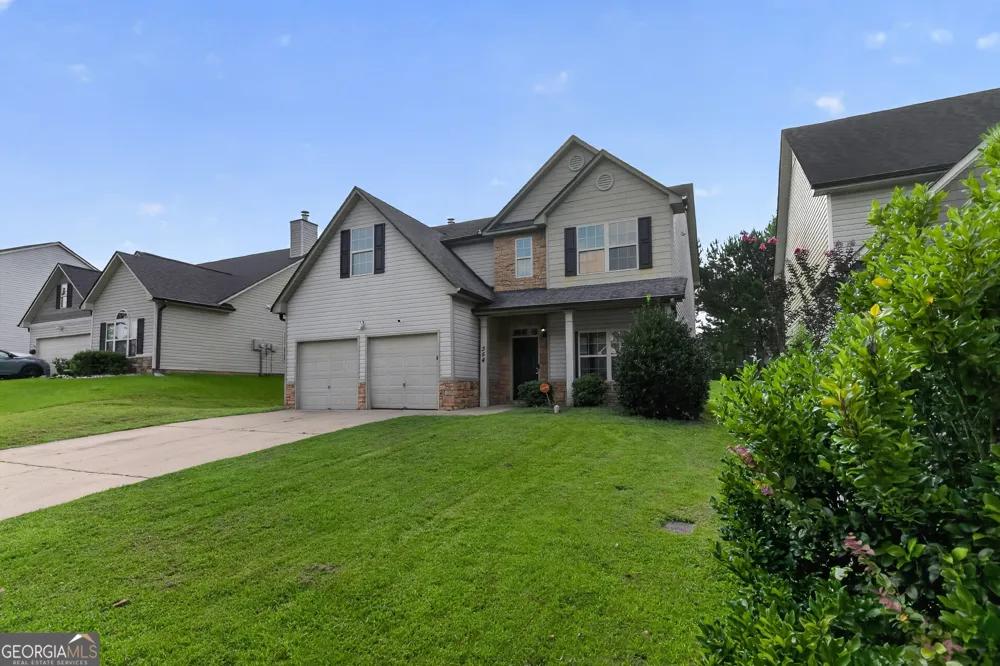 354 Shady GLN Dallas, GA 30132