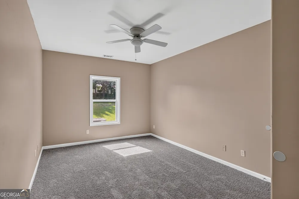354 Shady GLN Dallas, GA 30132