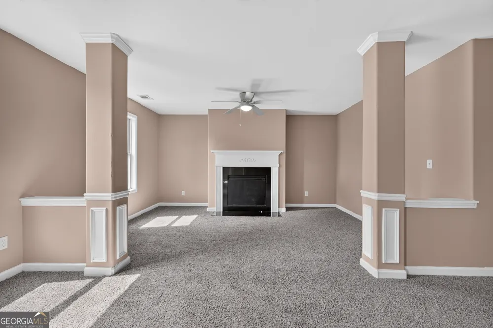 354 Shady GLN Dallas, GA 30132