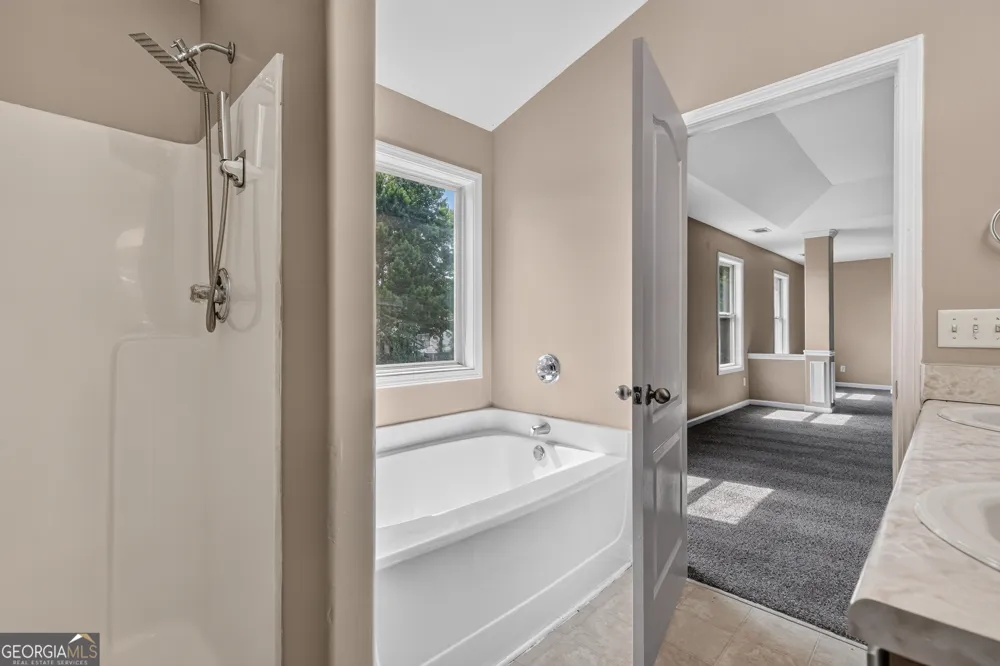 354 Shady GLN Dallas, GA 30132