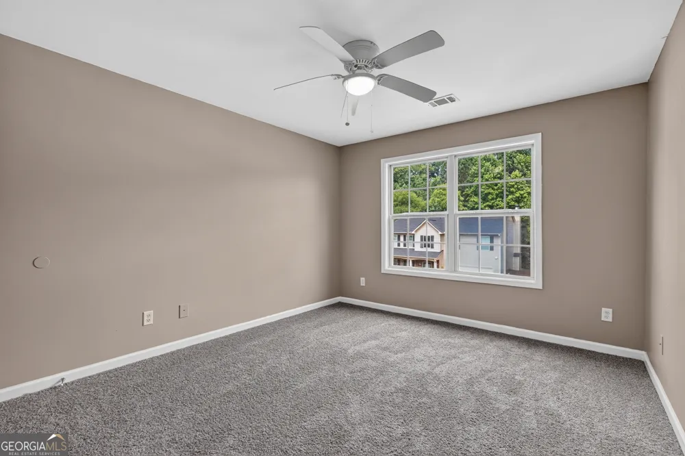354 Shady GLN Dallas, GA 30132