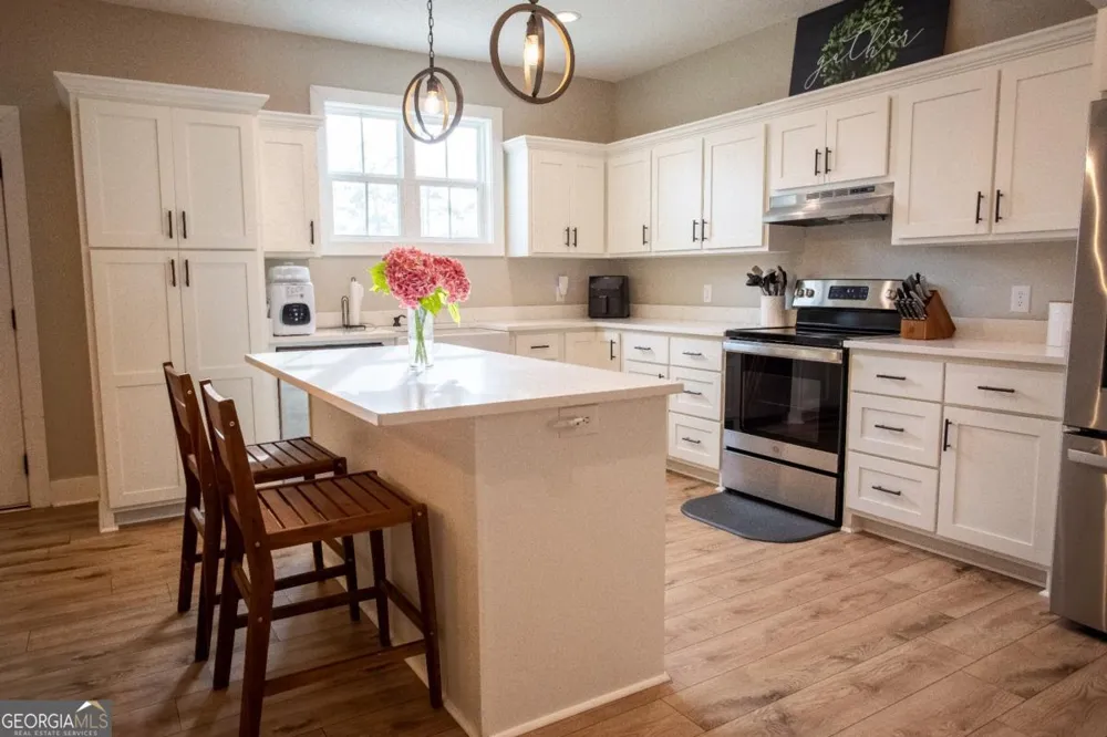 486 Old Blackshear RD Baxley, GA 31513